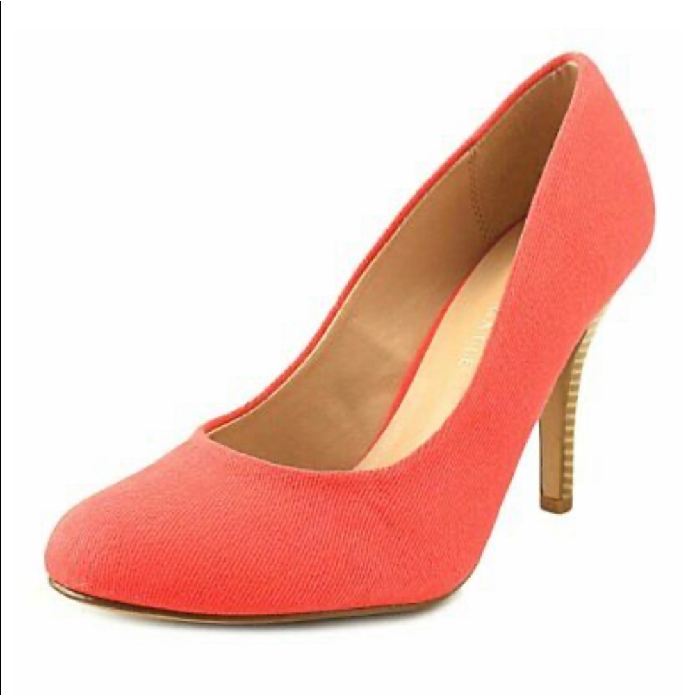 NIB: Kelly & Katie Coderno Pump